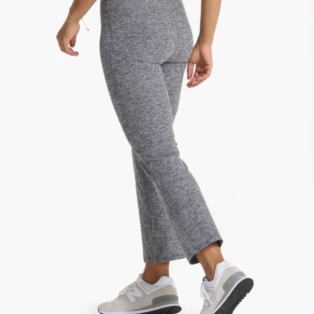 NWT Vuori Mid Rise Elevation Slim Bootcut Pants, Heather Grey, Size Small - Picture 4 of 12